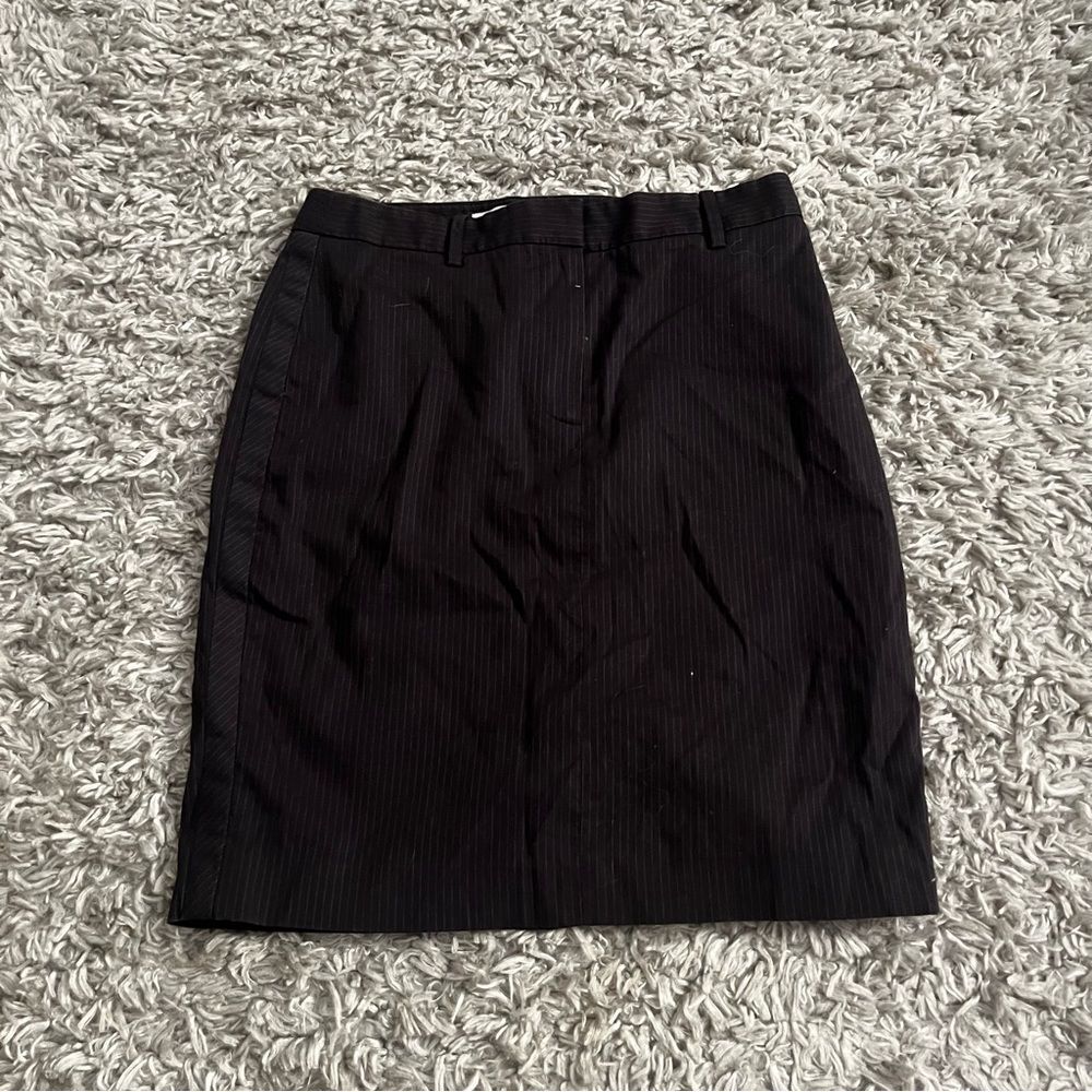 Loft black pin stripe skirt size 2